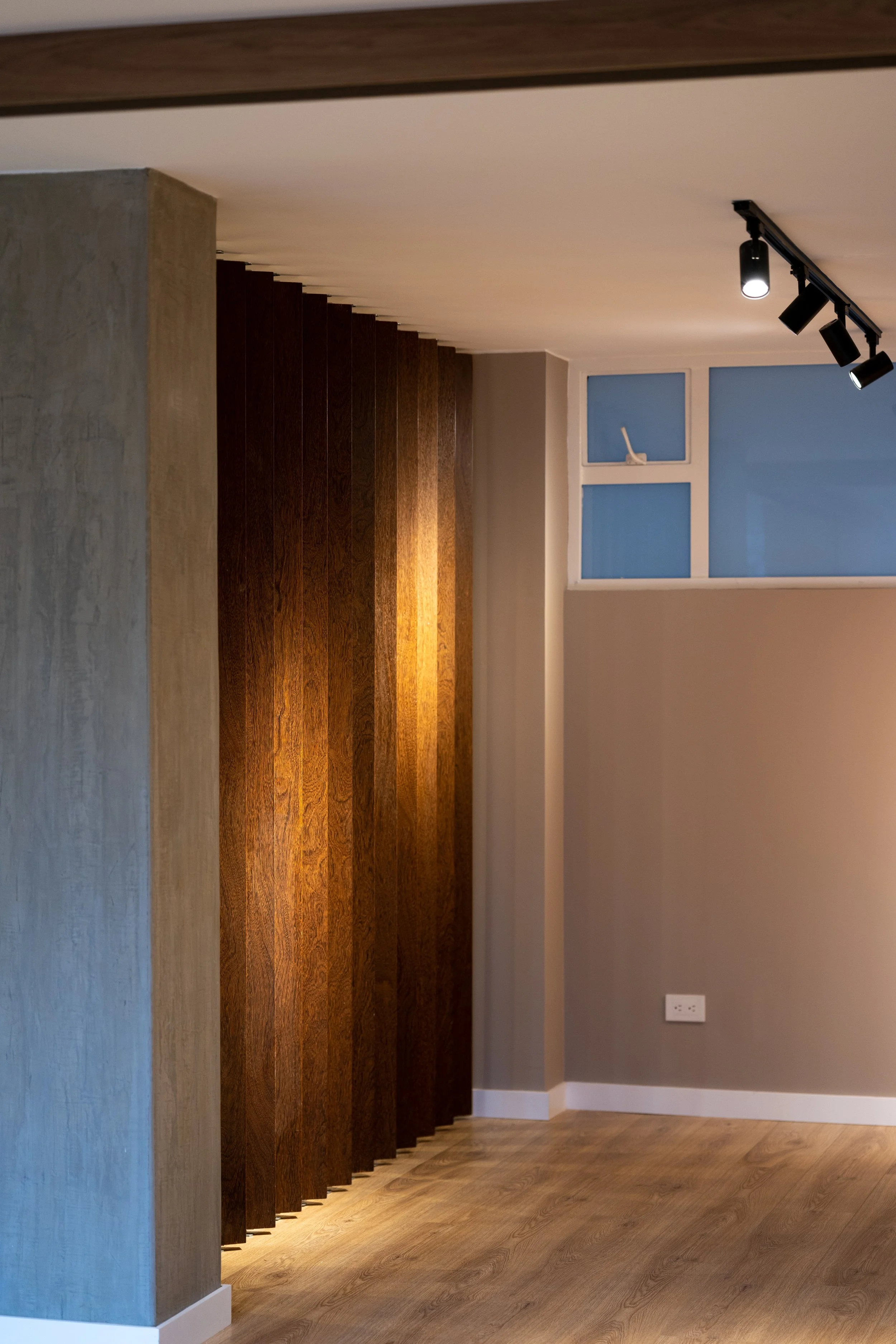 Imagen del proyecto BOG 20, vivienda unifamiliar en Colombia, con materiales nobles y luz natural — arquitectura de LINEA PRIMA, arquitectos en Bogotá.